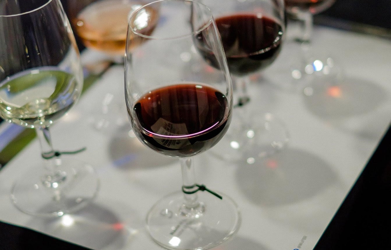 Goiânia recebe evento de degustação de vinhos de Portugal