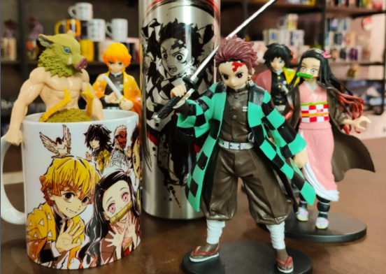 Goiânia tem loja de produtos personalizados e exibe figuras de dinossauros