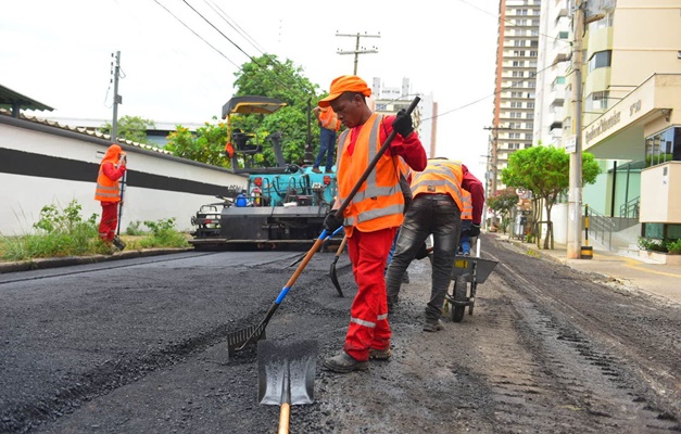 Goiânia tem pontos de bloqueios por obras de recuperação do asfalto