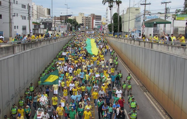 Goiânia terá manifestação contra parlamentares neste domingo (4/12)