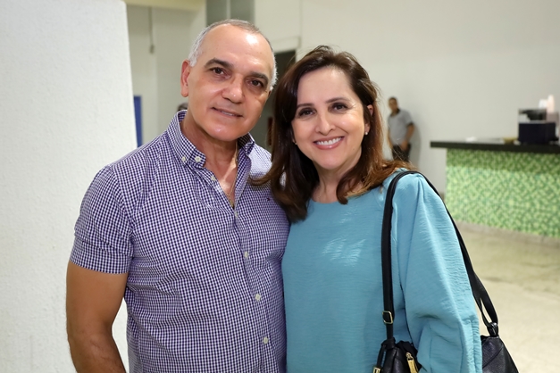 Goianienses lotam Teatro Rio Vermelho para palestra de Miguel Falabella