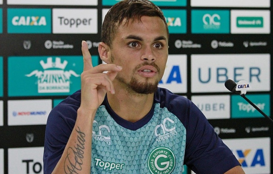 Goiás anuncia saída e atacante Michael fica perto de ser anunciado pelo Flamengo