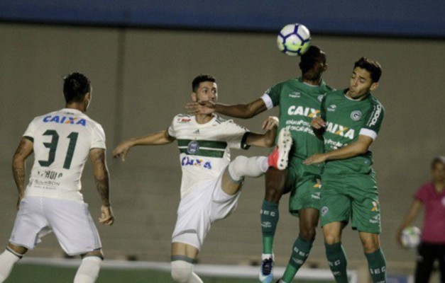 Goiás empata em Curitiba e se classifica na Copa do Brasil