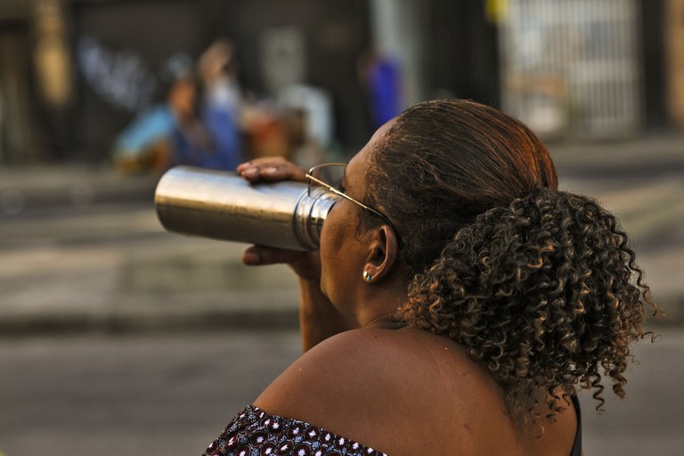 Goiás enfrenta calor de até 40°C e baixa umidade coloca população em alerta