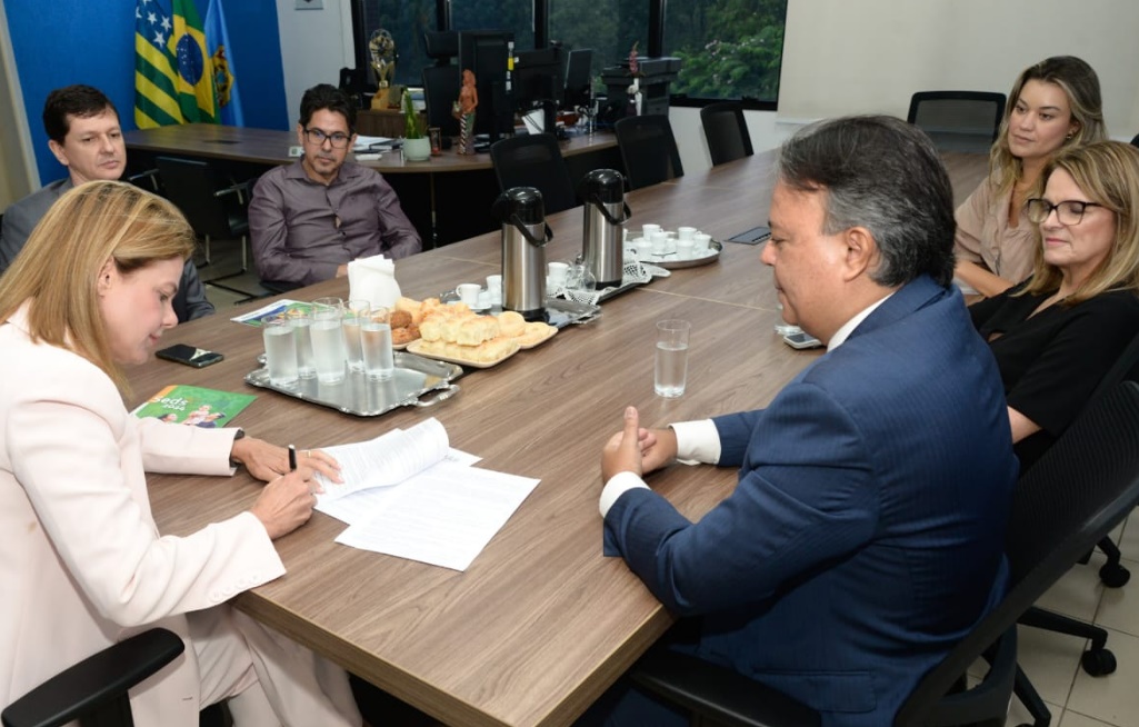 Goiás firma parceria inédita com a PF para atendimento a imigrantes