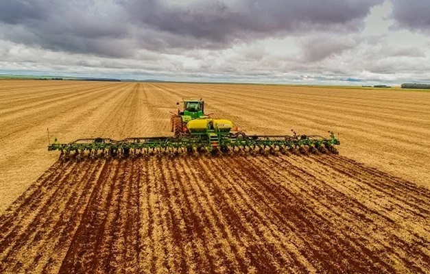 Goiás inicia plantio da soja com perspectiva de novo recorde de produção