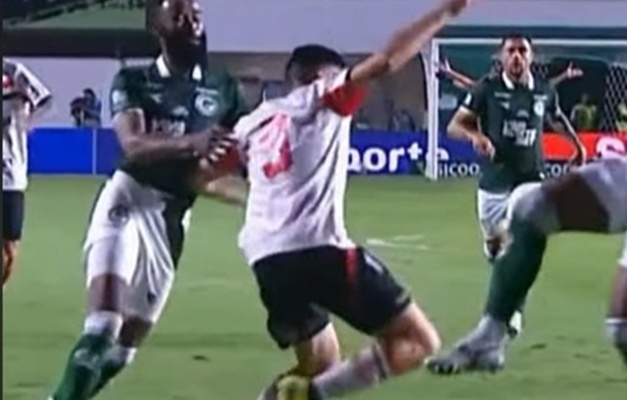 Goiás perde para o Botafogo-SP em Goiânia pela Série B