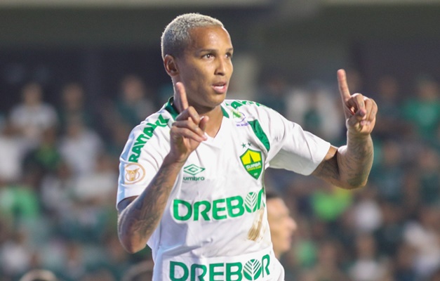 Goiás perde para o Cuiabá por 1 a 0 e segue na zona de rebaixamento