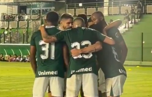 Goiás vence a Ponte Preta por 3 a 0 em Goiânia