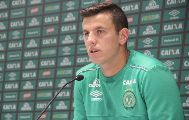 Goleiro Marcelo Boeck se defende das críticas por deixar a Chapecoense