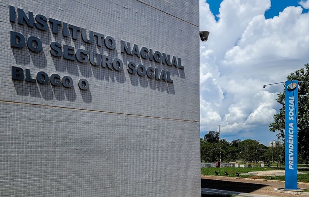 Governo aciona STF para suspender decisões sobre descontos em aposentadorias