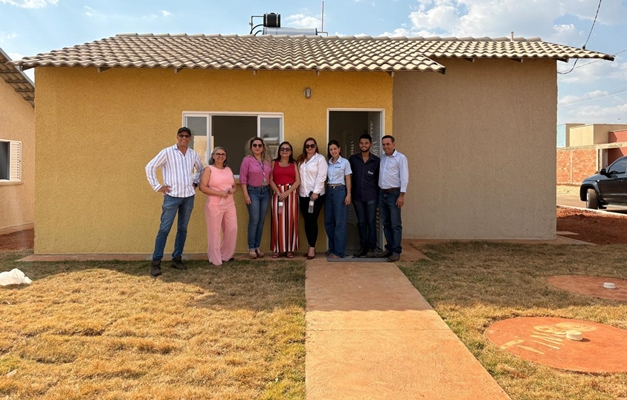 Governo de Goiás apresenta programas habitacionais para comitiva do MT