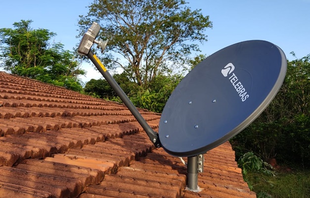 Governo de Goiás beneficia assentamentos rurais com internet via satélite