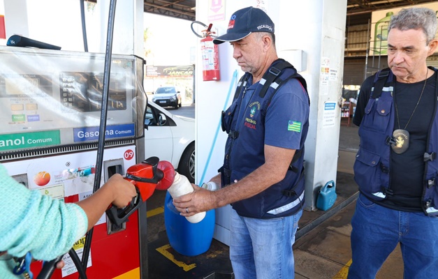 Governo de Goiás deflagra operação para fiscalizar postos de combustíveis