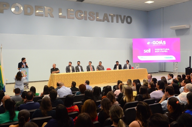 Governo de Goiás firma parceria para transformação digital em municípios