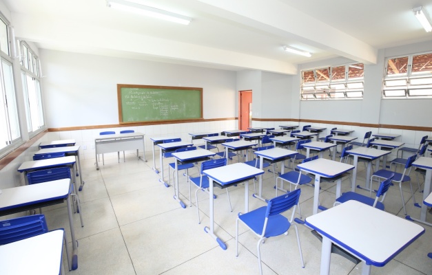 Governo de Goiás nomeia 312 novos professores para rede estadual de ensino