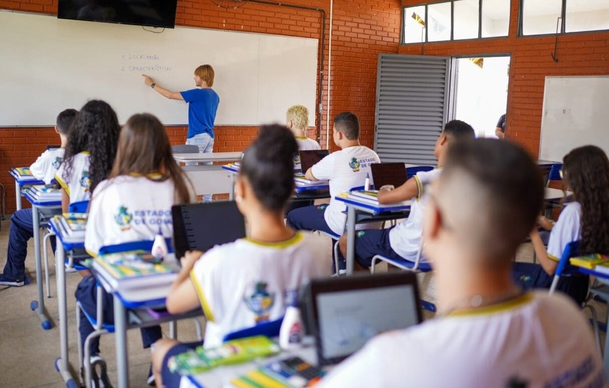 Governo de Goiás nomeia 625 professores aprovados no concurso de 2022
