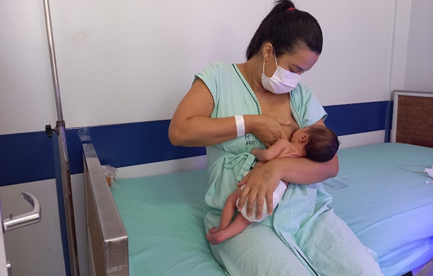 Governo de Goiás promove campanha para estimular aleitamento materno