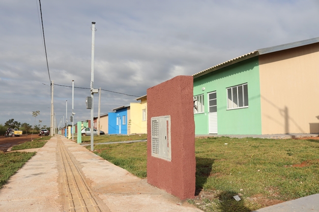 Governo de Goiás seleciona famílias para casas a custo zero em 15 municípios