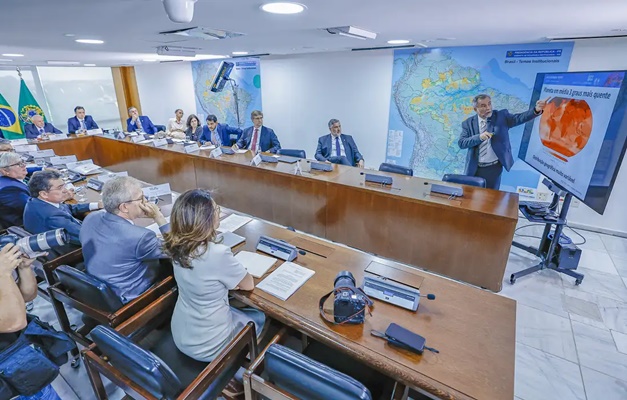 Governo federal anuncia R$ 514 milhões para combater incêndios florestais