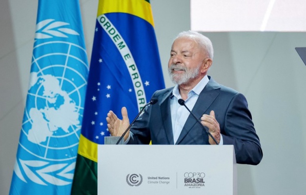 Governo Lula anuncia 10 novas reservas indígenas após protestos na COP-30