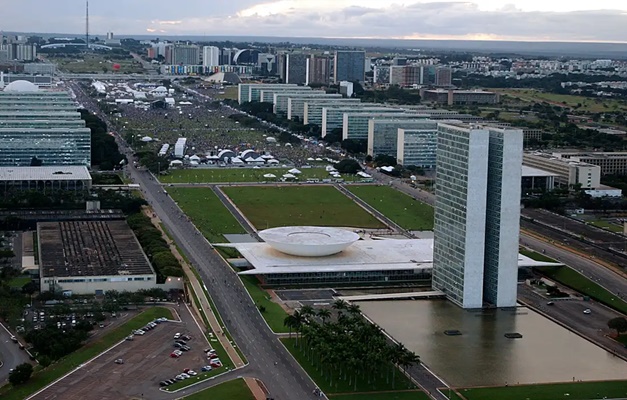 Governo publica lei que torna comunicação pública mais clara e simples