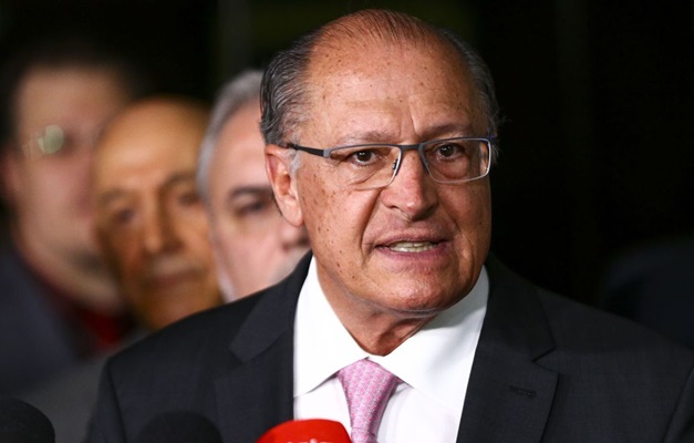 Governo reativa conselho para discutir política industrial; Alckmin presidirá