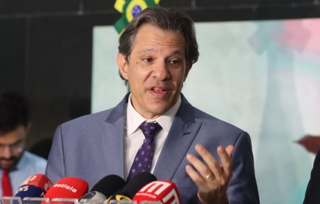 Governo vai aprovar reforma tributária em outubro, afirma Haddad