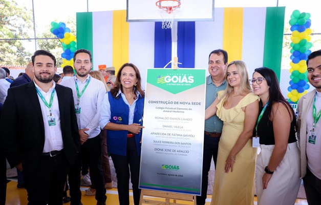 Gracinha Caiado inaugura colégio estadual em Itumbiara