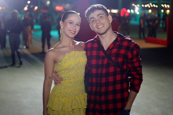 Grande Arraial de Goiânia reúne público apaixonado por festa junina; veja