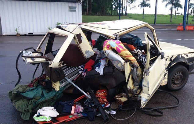 Grave acidente deixa uma pessoa morta e três feridas na BR-153, em Anápolis