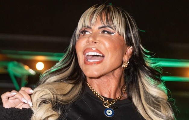 Gretchen rebate críticas sobre sua aparência: 'É de dentro que sai a beleza da mulher'