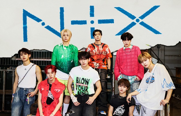Grupo de K-Pop NTX realiza show gratuito em Goiânia