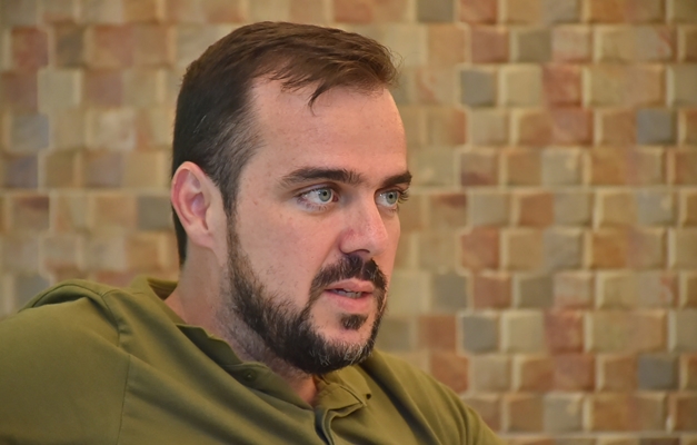 Gustavo Mendanha defende vacinação de motoristas, entregadores e jornalistas