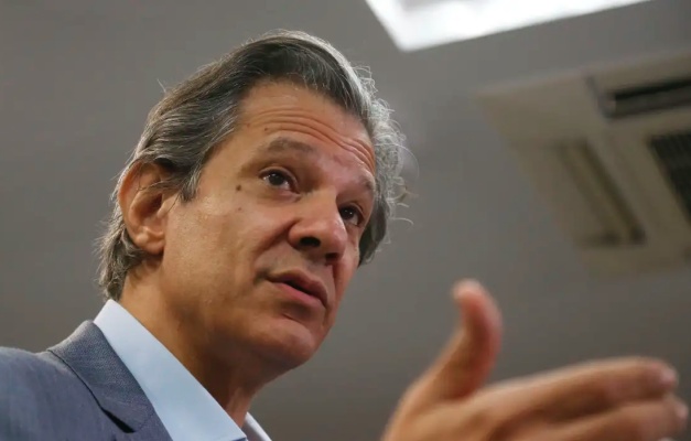 Haddad apresenta a Lula novas medidas fiscais para cumprir meta