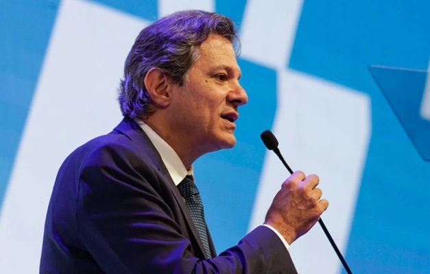 Haddad diz que não há, no momento, alternativas à elevação da alíquota do IOF