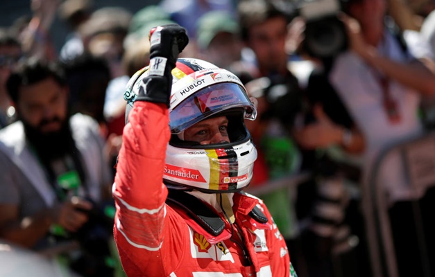 Hamilton brilha, mas Vettel vence no Brasil; Massa se despede com 7º