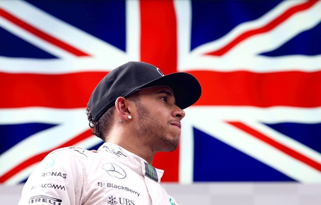 Hamilton supera Rosberg e fatura 8ª pole do ano em Silverstone; Massa larga em 3º