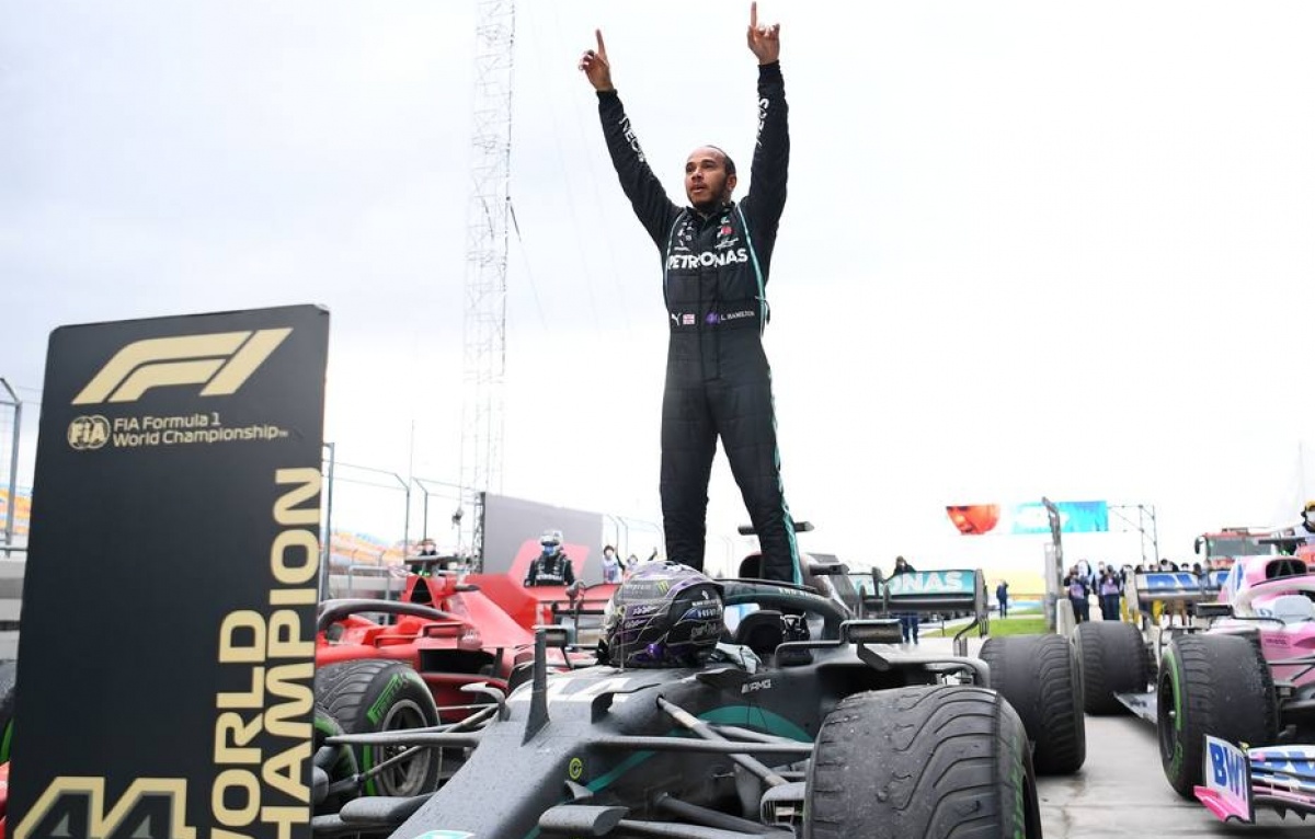 Hamilton vence GP da Turquia, é heptacampeão da Fórmula 1 e iguala Schumacher