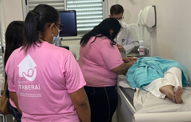 HC-UFG faz treinamento em Itaberaí para detecção do câncer de mama