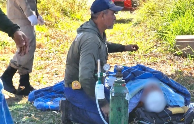 Helicóptero cai e deixa três feridos em Água Fria de Goiás