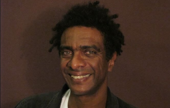 Helio de La Peña apresenta stand up de comédia em Goiânia 