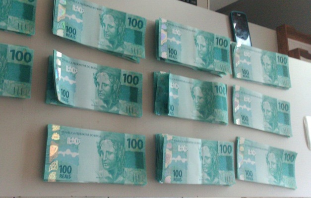 Homem é preso com R$ 11 mil em notas falsas na Rodoviária de Goiânia 