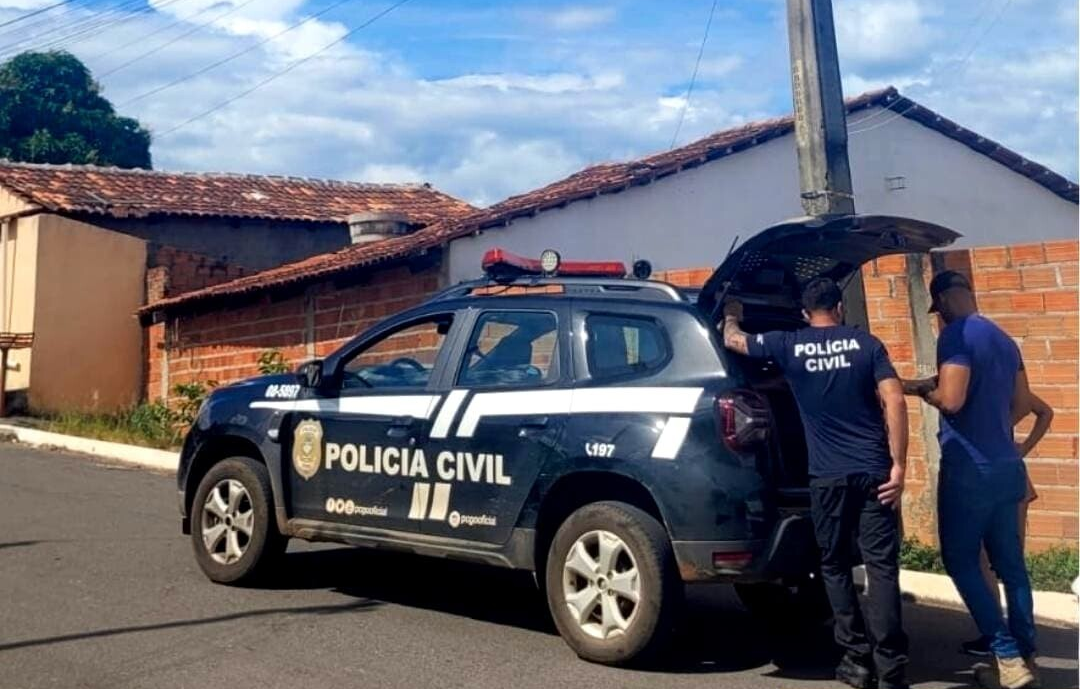 Homem é preso em flagrante por agredir a própria mãe em Minaçu