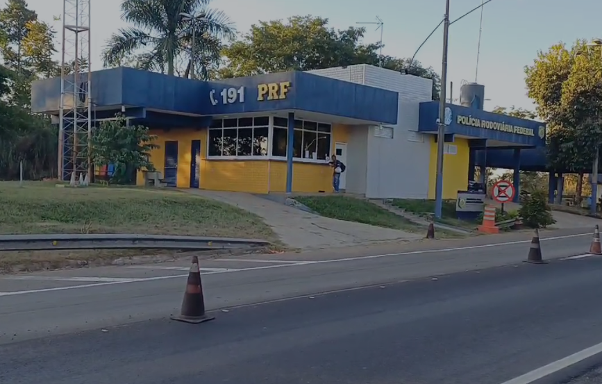Homem é preso suspeito de importunação sexual em ônibus na BR-060