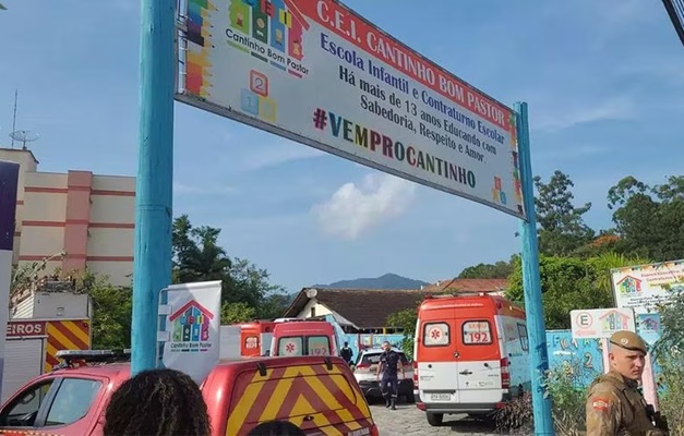 Homem invade creche e mata quatro crianças em Blumenau