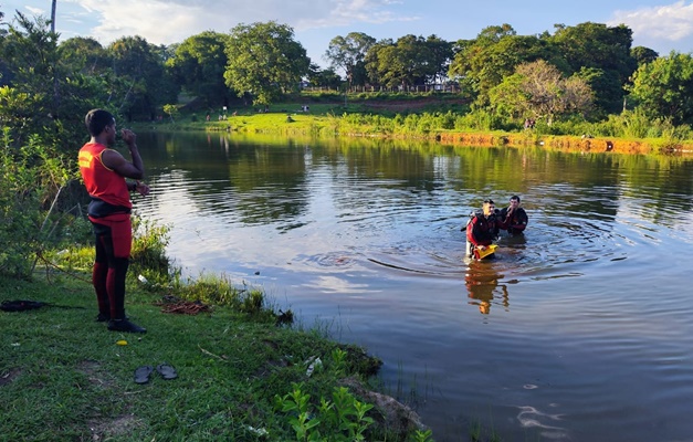 Homem morre afogado no lago do Residencial Mansões Paraíso, em Goiânia