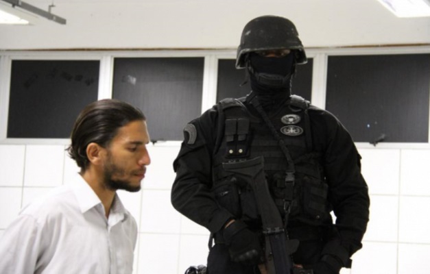 Homem que ameaçou explodir bomba em prova da OAB na Bahia se entrega