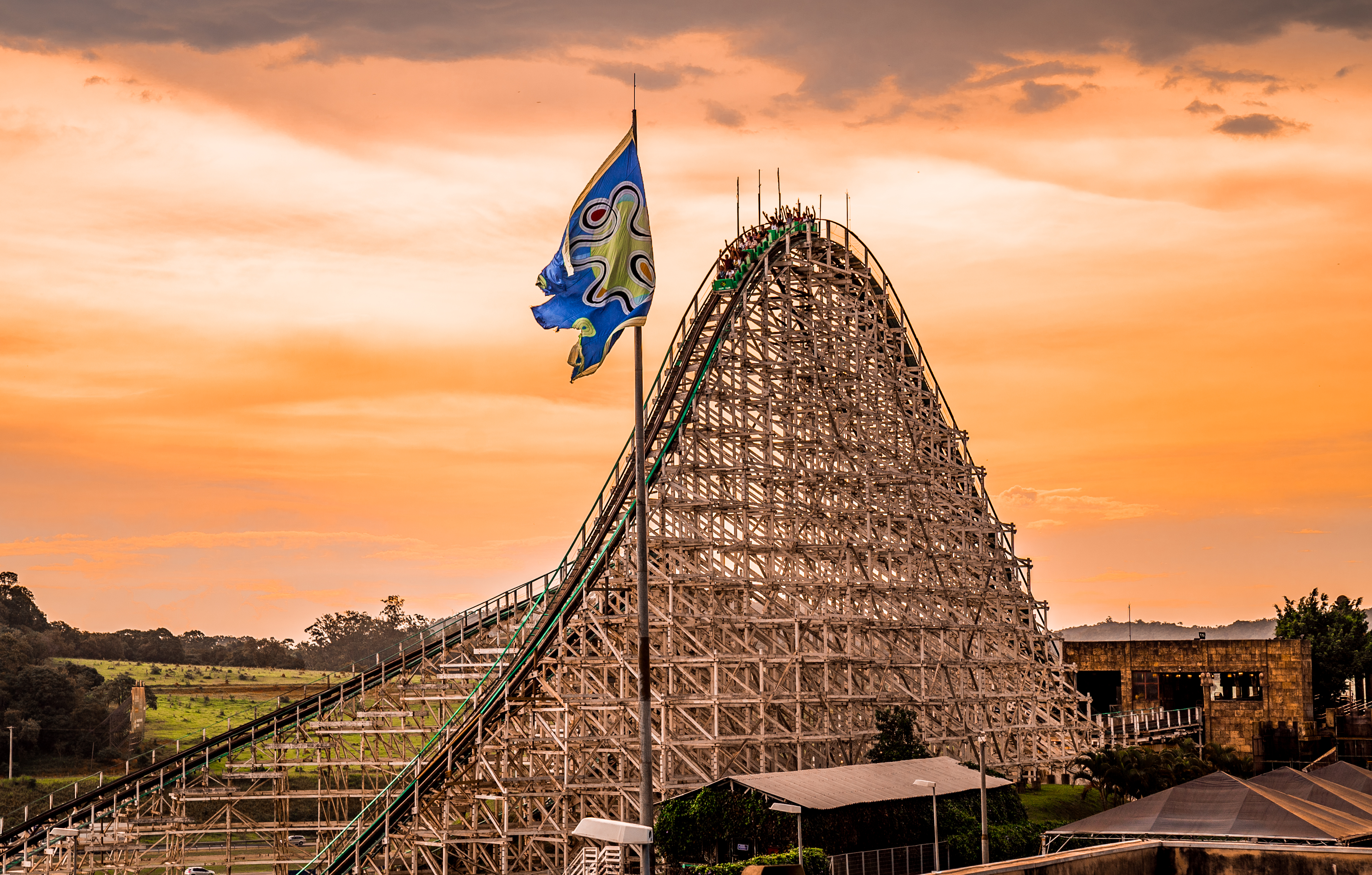 Hopi Hari reabre ao público com horário reduzido