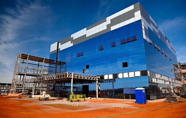Hospital Cora recebe primeiros pacientes em Goiânia